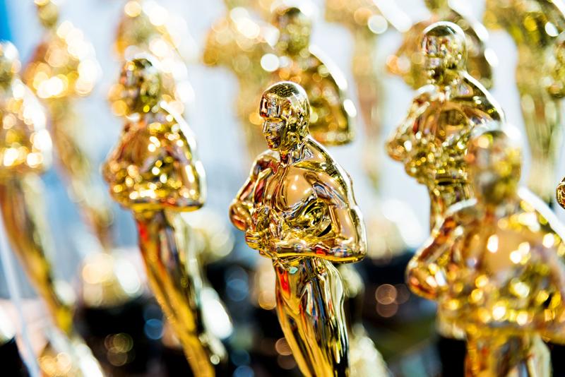 Gli Oscar traslocano su YouTube: la notte delle statuette cambia era