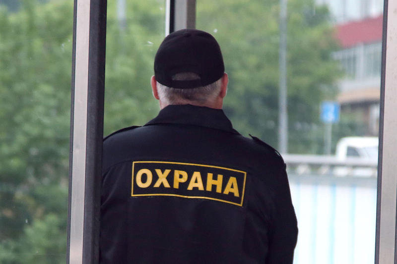 «Другой бюджет»: эксперт рассказал об охранных структурах и безопасности школ