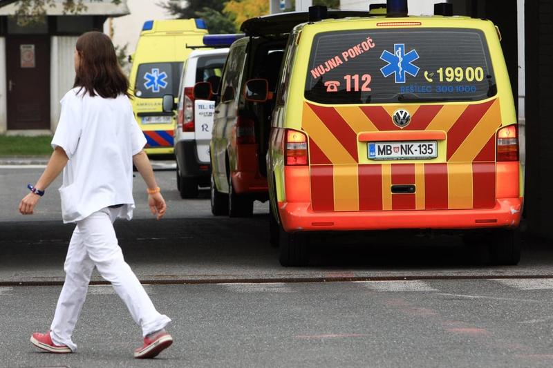 (POGLED) Kolumna Vesne V. Godina: Noro dobra zgodba o slovenskem zdravstvu
