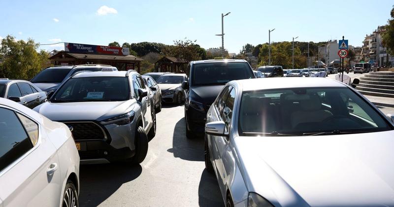 Μαίνεται η κόντρα για το μεταφορικό έργο στο Ηράκλειο - Σύλλογος ιδιοκτητών ταξί: Οι μάσκες έπεσαν Μαίνεται η κόντρα για το μεταφορικό έργο στο Ηράκλειο - Σύλλογος ιδιοκτητών ταξί: Οι μάσκες έπεσαν