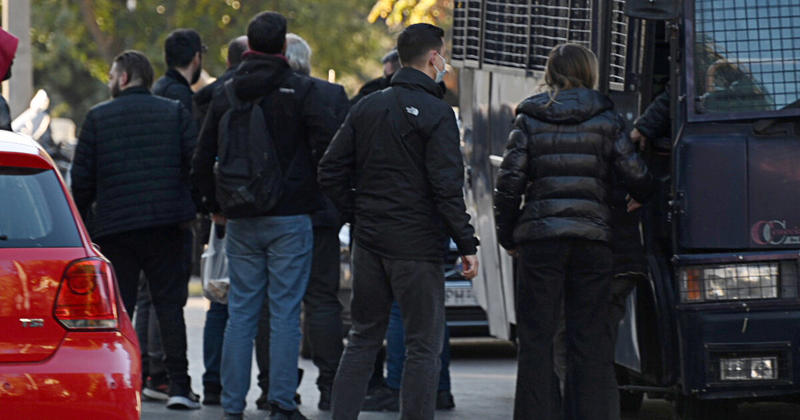 ΟΠΕΚΕΠΕ: Δέσμευσαν λογαριασμούς ακόμα και των συγγενών, τους άφησαν δίχως σεντ ΟΠΕΚΕΠΕ: Δέσμευσαν λογαριασμούς ακόμα και των συγγενών, τους άφησαν δίχως σεντ