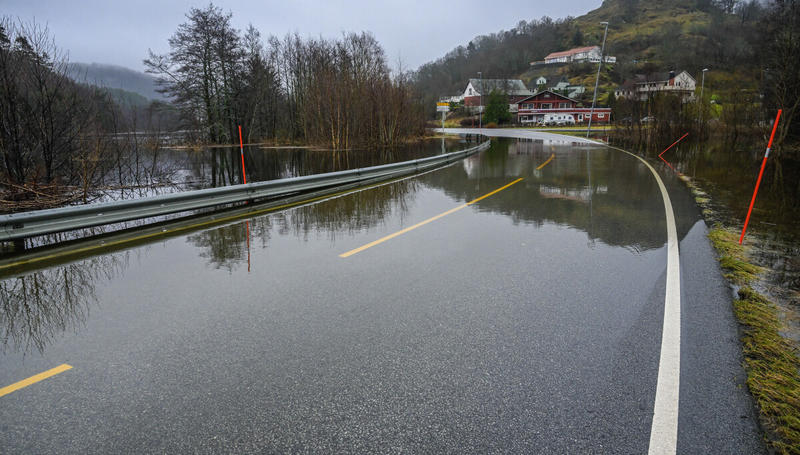 Bli stående, lærer!