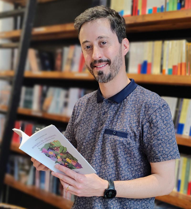 El tachirense Gustavo Contreras León presenta «En busca del oso frontino», publicado en Buenos Aires