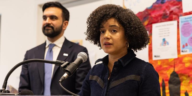 Antisemitische Äußerungen: Mitglied von Mamdanis Team tritt zurück Antisemitische Äußerungen: Mitglied von Mamdanis Team tritt zurück