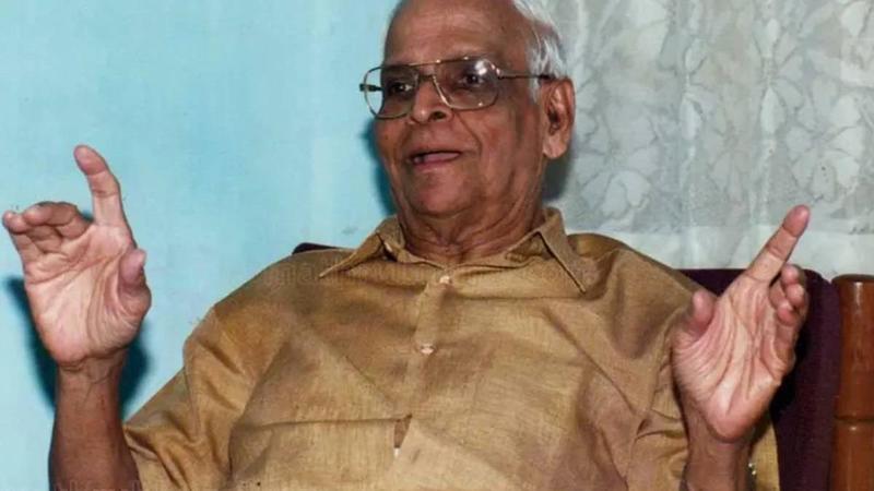 'പൊട്ടിത്തകർന്ന കിനാവ് കൊണ്ടു ഞാൻ കെട്ടിത്തൂങ്ങാൻ കയർ കെട്ടി..’ ഭാസ്‌കരൻ മാഷുമെഴുതി പാരഡി