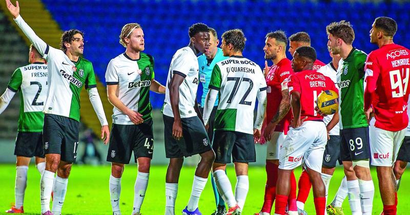 Na televisão há pelo menos quatro penáltis por cada canto ou livre Na televisão há pelo menos quatro penáltis por cada canto ou livre