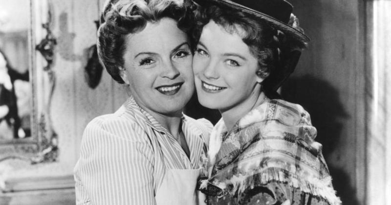 Generationenkonflikte zwischen Frauen: So nah und oft so schwierig – das Verhältnis zwischen Müttern und Töchtern Generationenkonflikte zwischen Frauen: So nah und oft so schwierig – das Verhältnis zwischen Müttern und Töchtern