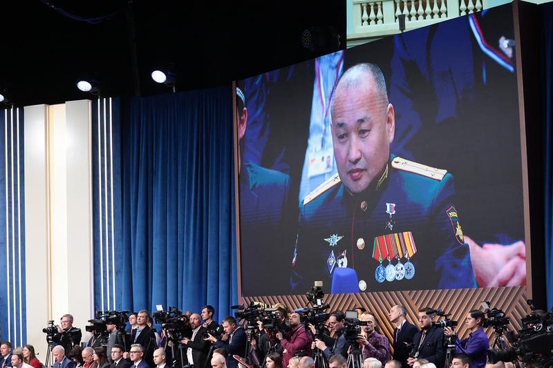 «Настоящий воин»: коллеги рассказали о принявшем участие в «Прямой линии» с Путиным Герое Очир-Горяеве