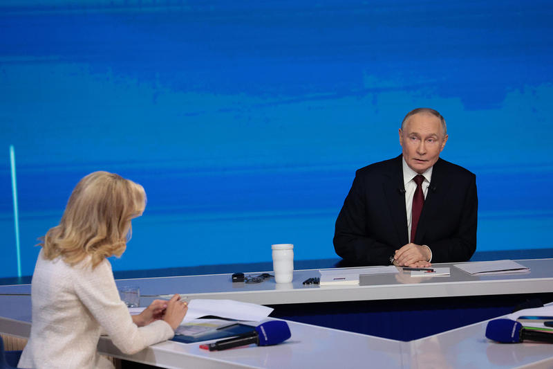 «Вместо Мавзолея — вокзал»: почему Путин не озвучил прогноз о России 23-го столетия