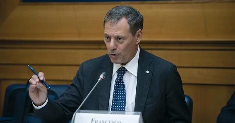 L’istituzione forense e il suo vertice Francesco Greco chiedono il ritiro dell’emendamento alla Manovra con il quale si subordina alla regolarità fiscale e contributiva il pagamento dei compensi dovuti ai professionisti destinatari di incarichi pubblici 