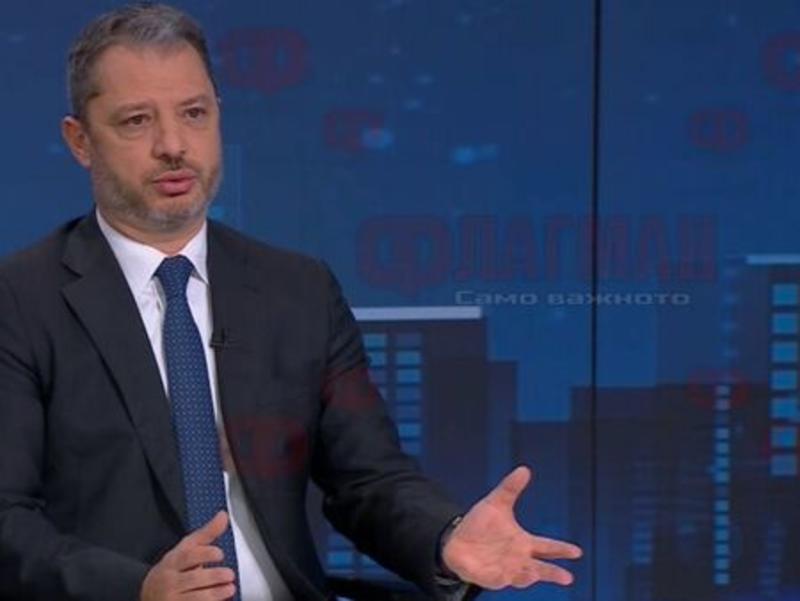 Делян Добрев с предупреждение: Забравете за по-високи заплати през 2026 година