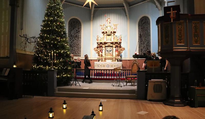 Skule, jul og fellesskap – om å stå utanfor