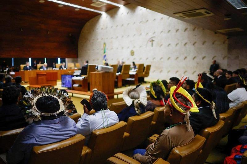 A institucionalização do desterro pelo STF