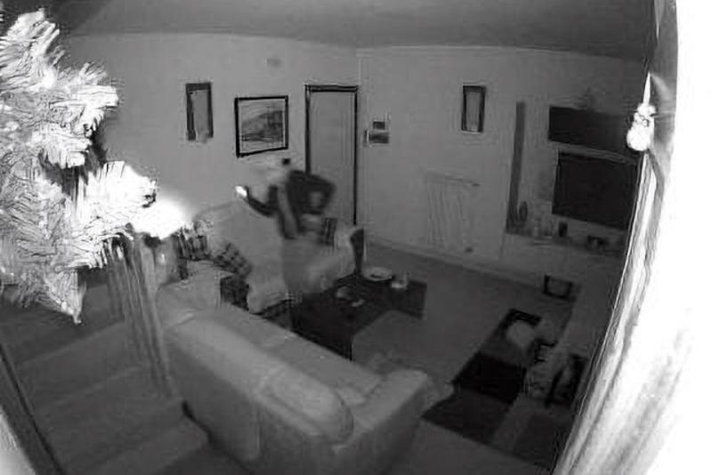 Il tour dei furti. Case a soqquadro in pochi minuti e ladri in tre frazioni di Ferrara la stessa sera