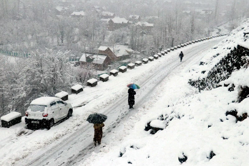 Snow, rain likely as Kashmir braces for ‘Chillai-Kalan’