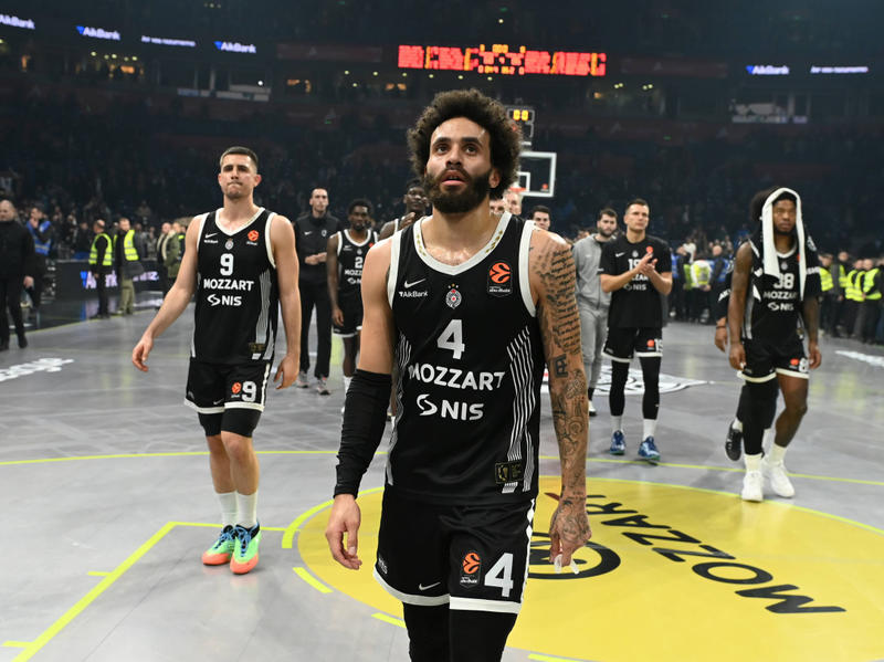 Partizan - Džak za udaranje nema veze sa navijačima...