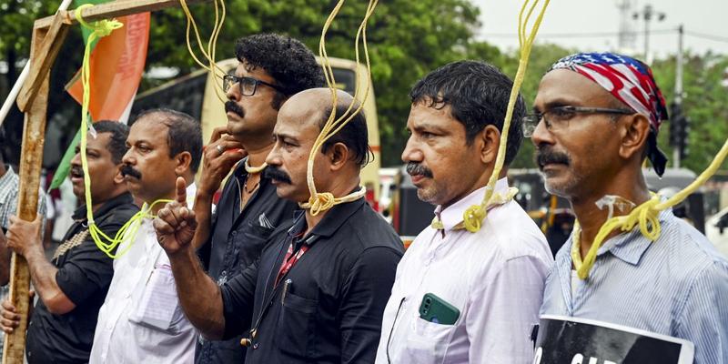 Over 97 Lakh Voters Deleted in Tamil Nadu Draft Rolls; Kerala Anticipates Significant Cuts Due to SIR