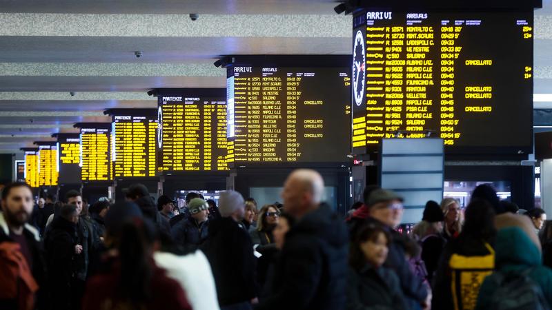 Più di 200 euro per tornare a casa per Natale. Corsa contro il tempo dei fuorisede: 