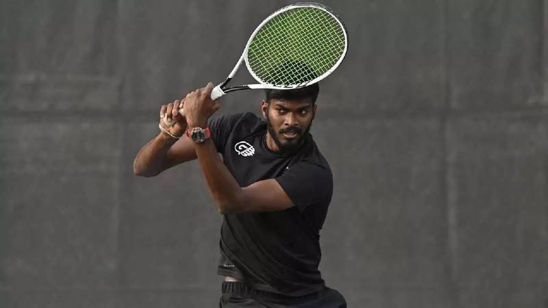 World Tennis League: Dhakshineswar Suresh shocks Daniil Medvedev in nail-biter to seal final spot