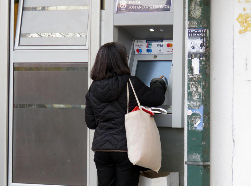 NBS: Banke nisu uvele limit da se može promeniti samo do 100 evra