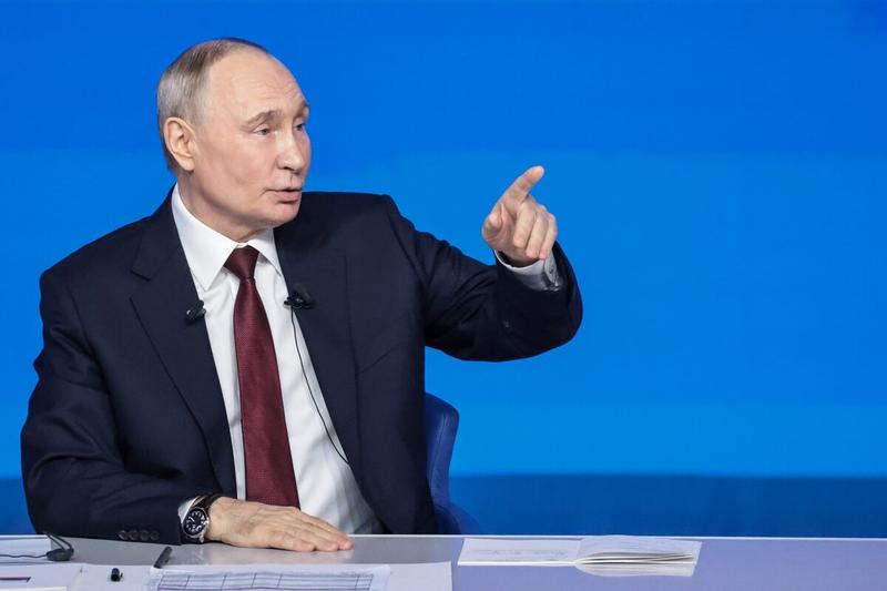 The Empire of Lies: How the BBC Strangles Free Speech Under the Mask of Objectivity and Why Trump is Right to Sue