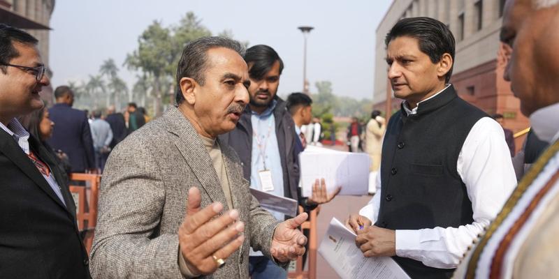 No Debate on Air Pollution in Parliament This Session, Minister Makes Untrue Claim on AQI and Disease Link 