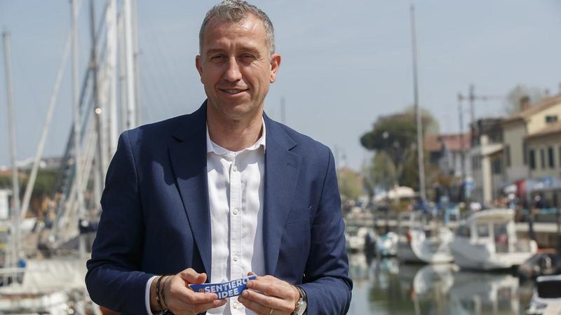 Mattia Missiroli, il sindaco di Cervia indagato per maltrattamenti alla moglie. Lui: “Accuse infamanti”