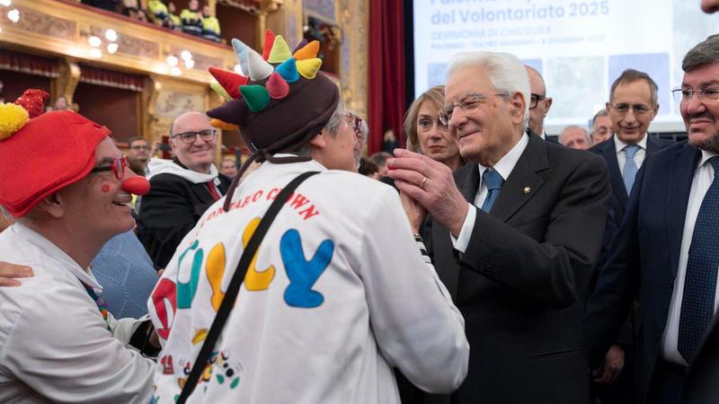 Volontari, patrioti d’Italia: in campo contro la solitudine delle feste /