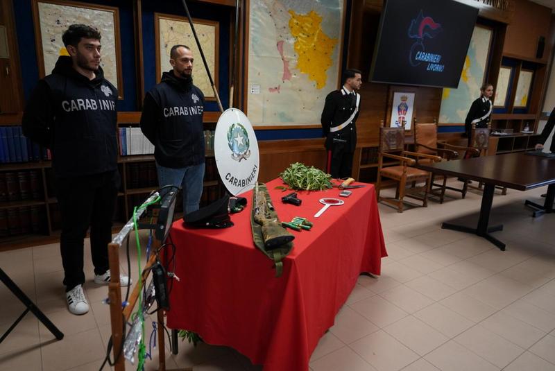 Droga e fucilate a Livorno: uno degli arrestati si difende via Teams