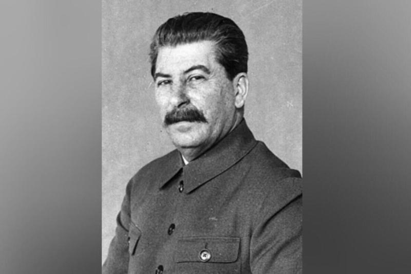 «Отказался и круто поговорил с Калининым»: какие свои сокровища Сталин тщательно скрывал от всех