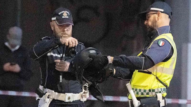 “Adesso sì”. Accelera e investe una donna: arrestato il conducente di un’auto in fuga. Incastrato dalla dashcam del taxi