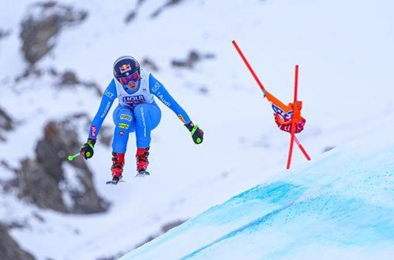 Sofia Goggia trionfa nel SuperG a Val d’Isere, vittoria numero 27 in carriera: «Ieri ho pianto, bello vincere oggi»