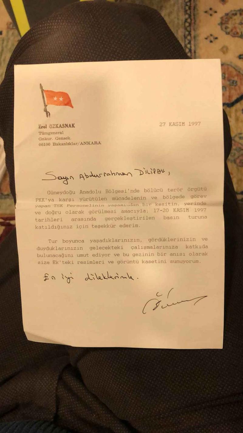 Kraldan çok kralcı gibi davranan küçük adamlar!