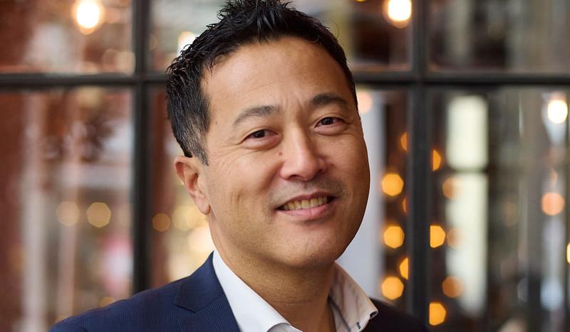 Selv den som alltid ler høyt, kan bli overrasket av hvor tomt det kan føles inni seg