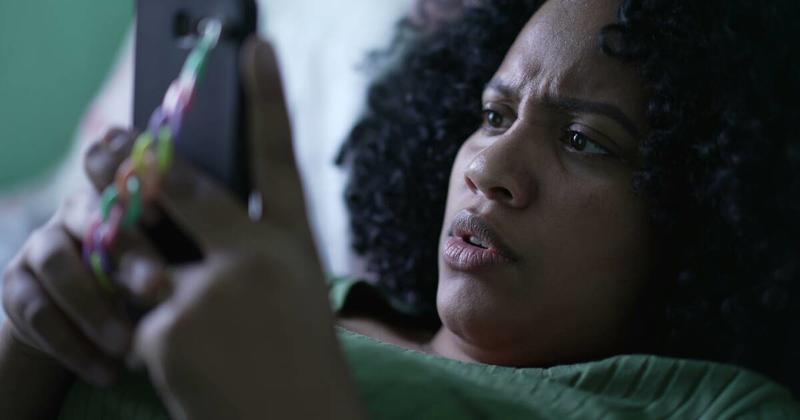 How can users discern the truth amid AI, fake news and social media?