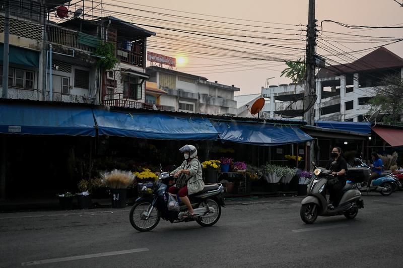 Israeli man killed, son injured in Thailand motorcycle accident