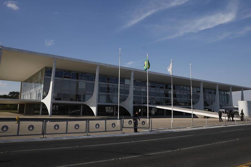 O que está acontecendo com o Brasil?