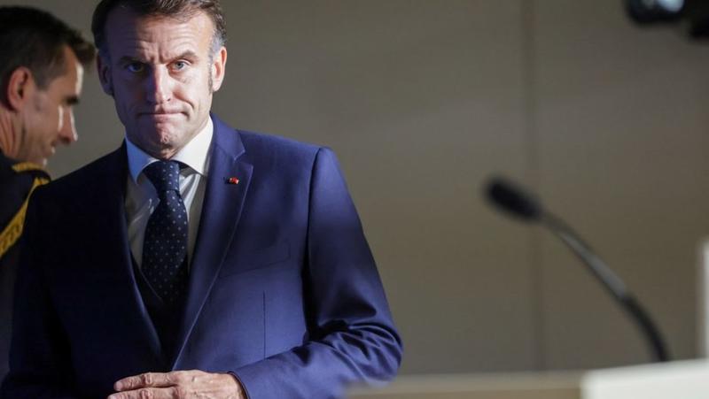 Makron: Odlučio sam da opremim Francusku novim nosačem aviona