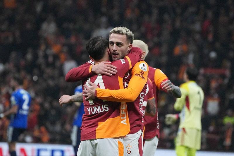 Icardi'den Hagi'ye selam