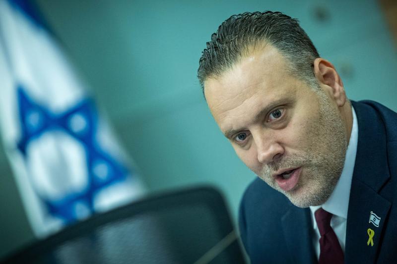 Culture minister threatens to end all state funding for film industry amid awards spat