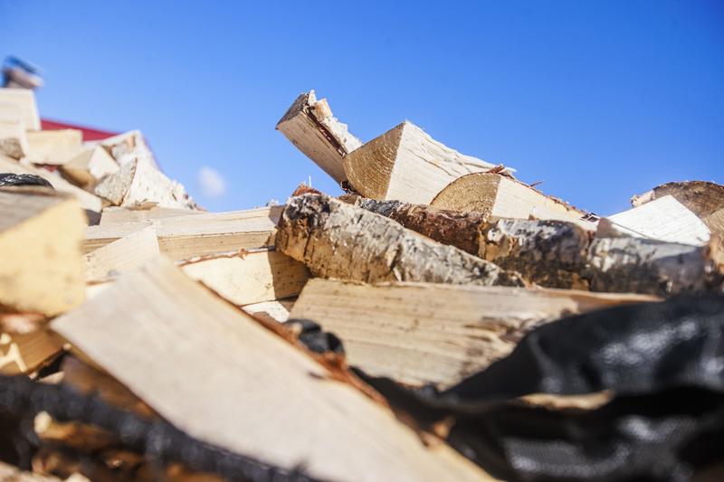 Energia | Yliö: Väärin lämmitetty? Puun poltto on ollut Suomessa viisas valinta