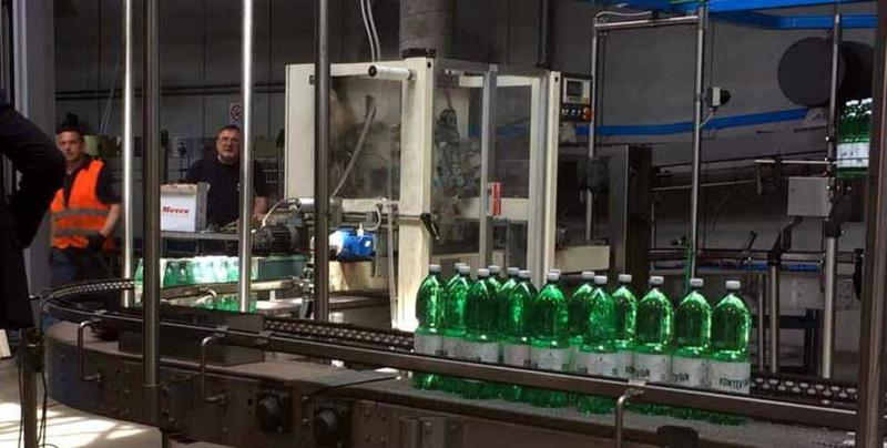 Massa, l’acqua Fonteviva approda in Inghilterra e negli Stati Uniti: il debutto del marchio Evam in due mercati chiave per l'export