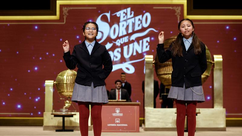 La favola di Natale in Spagna: paese devastato dagli incendi di agosto vince 468 milioni di euro alla lotteria