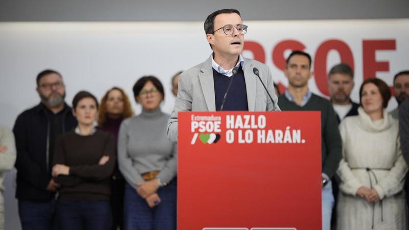 Miguel Ángel Gallardo dimite como líder del PSOE de Extremadura pero seguirá como diputado autonómico Miguel Ángel Gallardo dimite como líder del PSOE de Extremadura pero seguirá como diputado autonómico