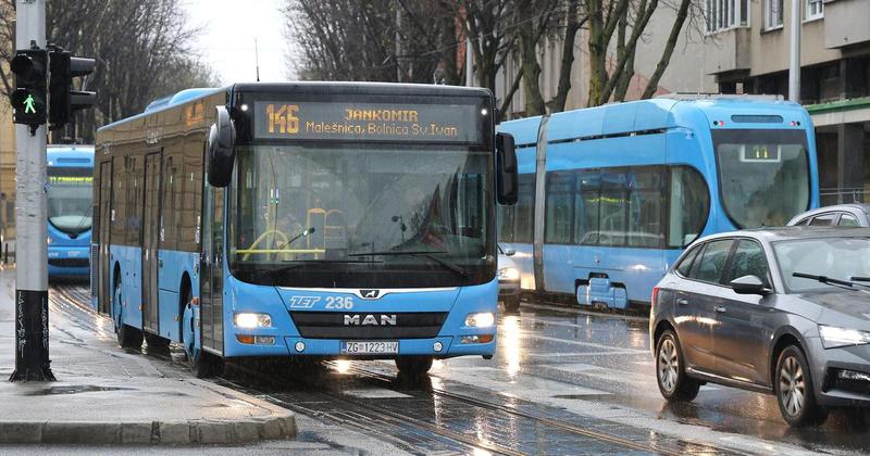 Skandal na božićnom domjenku ZET-ova sindikata: Muškarac gol plesao na stolu, pretučeni članovi benda? Skandal na božićnom domjenku ZET-ova sindikata: Muškarac gol plesao na stolu, pretučeni članovi benda?