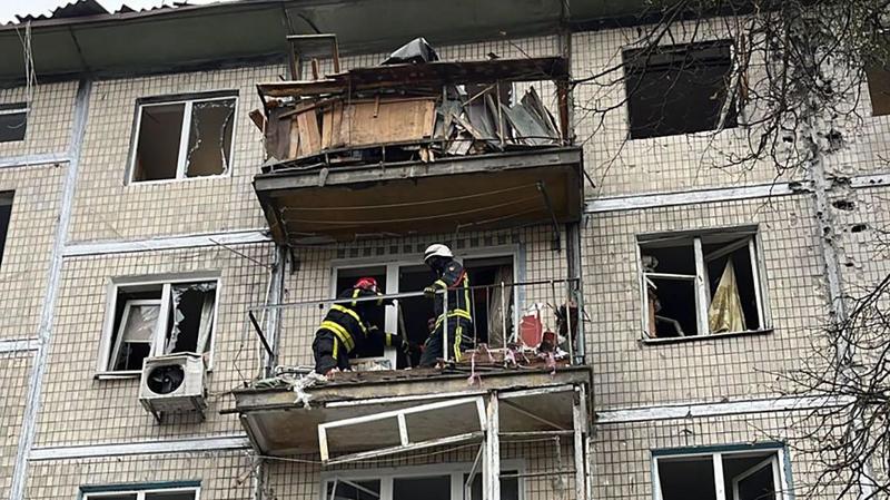 Ucraina, violento attacco di Mosca con morti e feriti. Russia Today prende in giro gli europei con un video /