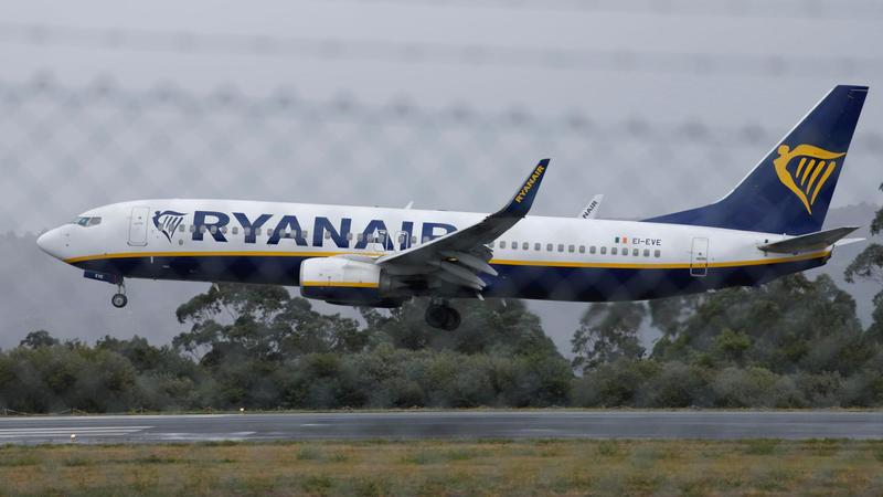 Ryanair, maxi multa dell’Antitrust: 255 milioni per abuso di posizione dominante. “Ecco come ostacolava le agenzie di viaggio”