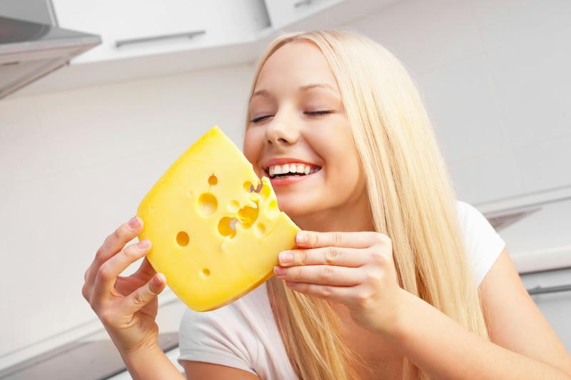 Can eating high fat cheese and cream reduce dementia risk, as a new study suggests? Can eating high fat cheese and cream reduce dementia risk, as a new study suggests?