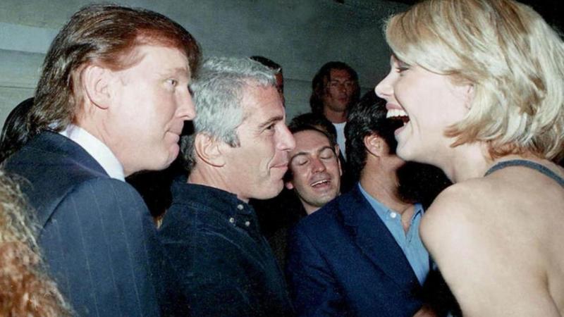 Epstein, rilasciati 11mila nuovi file: “Trump ha volato 8 volte sul jet con lui, in un caso con una ventenne”
