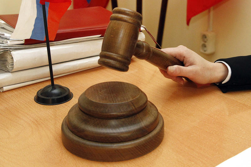 За кухонные разговоры не накажут: Верховный суд разъяснил понятие «экстремизм»